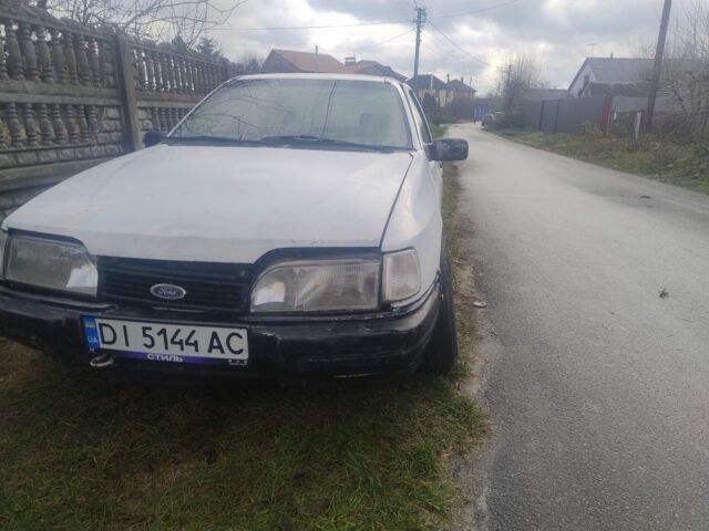 Білий Форд Сієрра, об'ємом двигуна 2 л та пробігом 333 тис. км за 900 $, фото 5 на Automoto.ua
