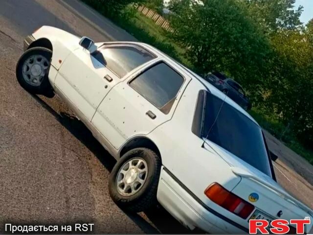 Белый Форд Сиерра, объемом двигателя 2 л и пробегом 19 тыс. км за 1650 $, фото 5 на Automoto.ua