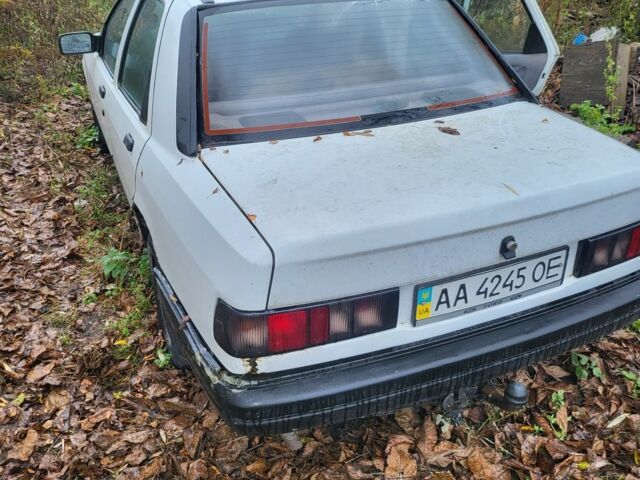 Белый Форд Сиерра, объемом двигателя 2.3 л и пробегом 123 тыс. км за 536 $, фото 1 на Automoto.ua