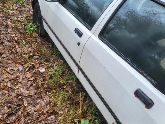 Белый Форд Сиерра, объемом двигателя 2.3 л и пробегом 123 тыс. км за 536 $, фото 3 на Automoto.ua