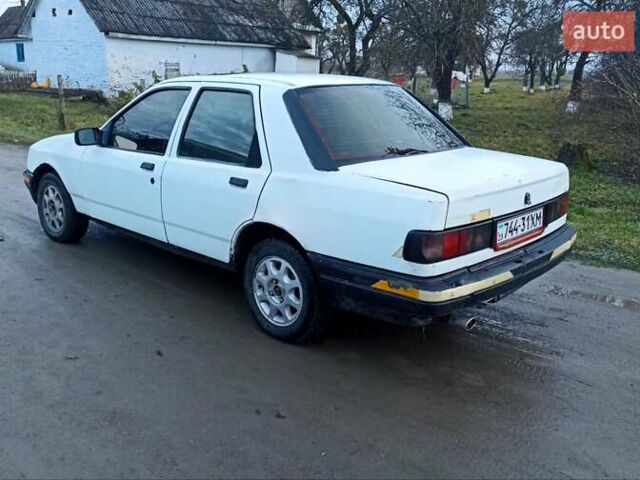 Белый Форд Сиерра, объемом двигателя 2 л и пробегом 300 тыс. км за 650 $, фото 2 на Automoto.ua