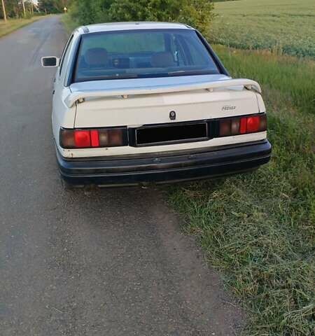 Белый Форд Сиерра, объемом двигателя 1.8 л и пробегом 88 тыс. км за 1300 $, фото 6 на Automoto.ua