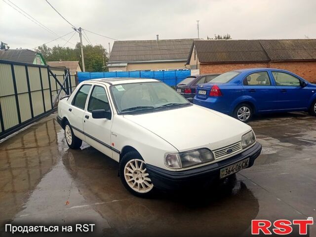 Белый Форд Сиерра, объемом двигателя 2 л и пробегом 60 тыс. км за 1350 $, фото 1 на Automoto.ua
