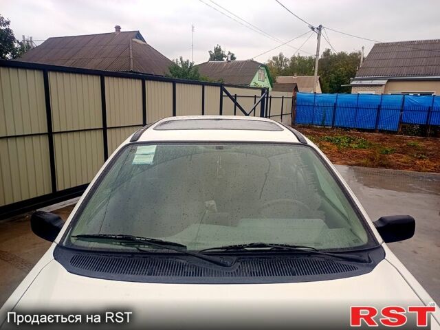 Белый Форд Сиерра, объемом двигателя 2 л и пробегом 60 тыс. км за 1350 $, фото 4 на Automoto.ua