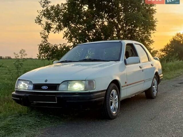 Белый Форд Сиерра, объемом двигателя 1.8 л и пробегом 88 тыс. км за 1300 $, фото 1 на Automoto.ua