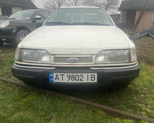 Белый Форд Сиерра, объемом двигателя 1.6 л и пробегом 45 тыс. км за 1750 $, фото 7 на Automoto.ua