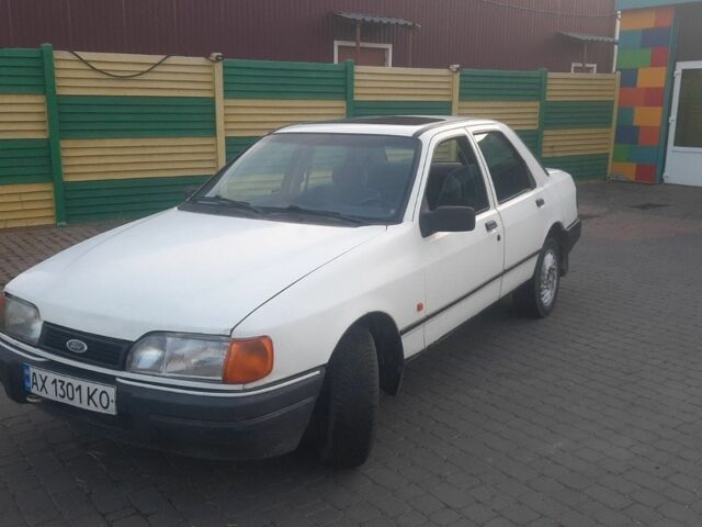 Білий Форд Сієрра, об'ємом двигуна 2 л та пробігом 100 тис. км за 620 $, фото 1 на Automoto.ua