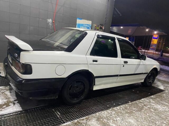 Білий Форд Сієрра, об'ємом двигуна 2 л та пробігом 666 тис. км за 594 $, фото 5 на Automoto.ua