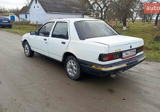 Белый Форд Сиерра, объемом двигателя 2 л и пробегом 300 тыс. км за 590 $, фото 1 на Automoto.ua