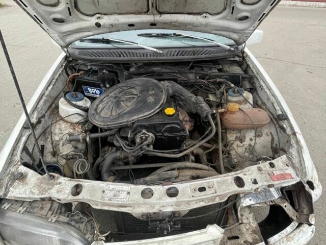 Білий Форд Сієрра, об'ємом двигуна 2 л та пробігом 1 тис. км за 474 $, фото 7 на Automoto.ua