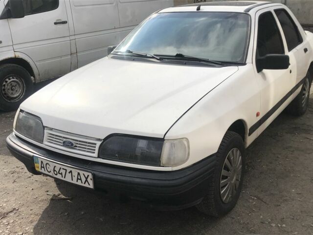 Белый Форд Сиерра, объемом двигателя 2 л и пробегом 777 тыс. км за 750 $, фото 6 на Automoto.ua