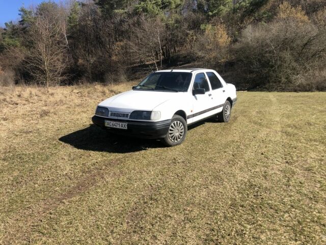 Белый Форд Сиерра, объемом двигателя 2 л и пробегом 777 тыс. км за 750 $, фото 3 на Automoto.ua