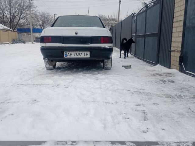 Белый Форд Сиерра, объемом двигателя 2 л и пробегом 56 тыс. км за 1200 $, фото 4 на Automoto.ua