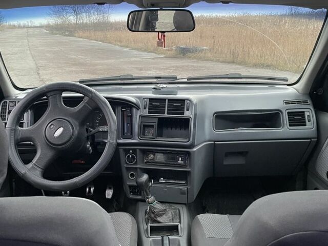 Белый Форд Сиерра, объемом двигателя 2 л и пробегом 52 тыс. км за 850 $, фото 3 на Automoto.ua