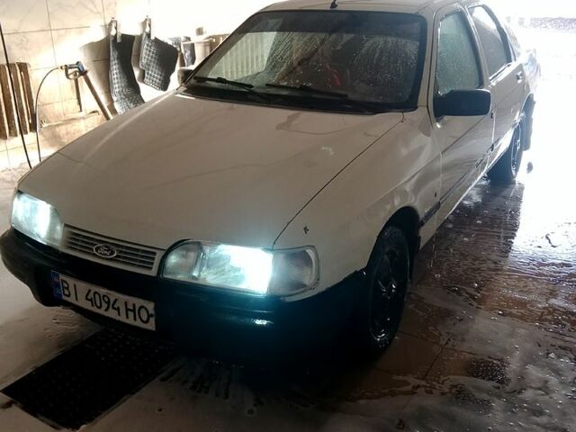 Білий Форд Сієрра, об'ємом двигуна 2 л та пробігом 98 тис. км за 720 $, фото 4 на Automoto.ua