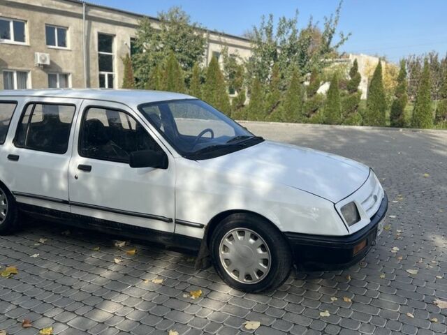 Белый Форд Сиерра, объемом двигателя 1.6 л и пробегом 1 тыс. км за 450 $, фото 8 на Automoto.ua