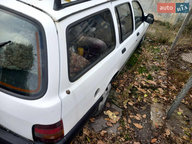 Белый Форд Сиерра, объемом двигателя 2.29 л и пробегом 1 тыс. км за 1100 $, фото 1 на Automoto.ua