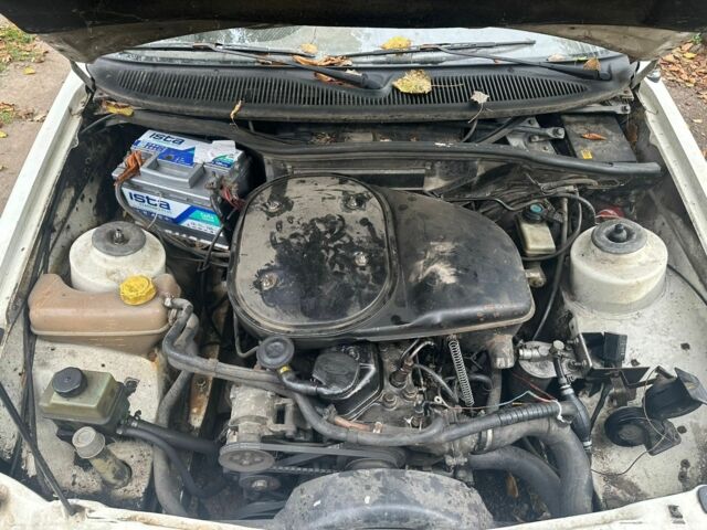 Белый Форд Сиерра, объемом двигателя 2.3 л и пробегом 347 тыс. км за 713 $, фото 7 на Automoto.ua