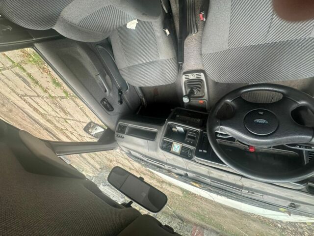 Белый Форд Сиерра, объемом двигателя 2.3 л и пробегом 347 тыс. км за 713 $, фото 6 на Automoto.ua