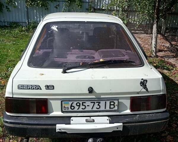 Белый Форд Сиерра, объемом двигателя 0 л и пробегом 500 тыс. км за 607 $, фото 4 на Automoto.ua