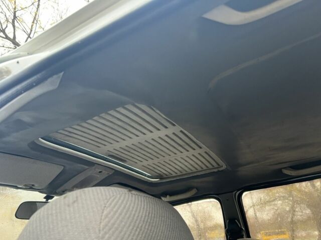 Білий Форд Сієрра, об'ємом двигуна 1.8 л та пробігом 250 тис. км за 550 $, фото 9 на Automoto.ua