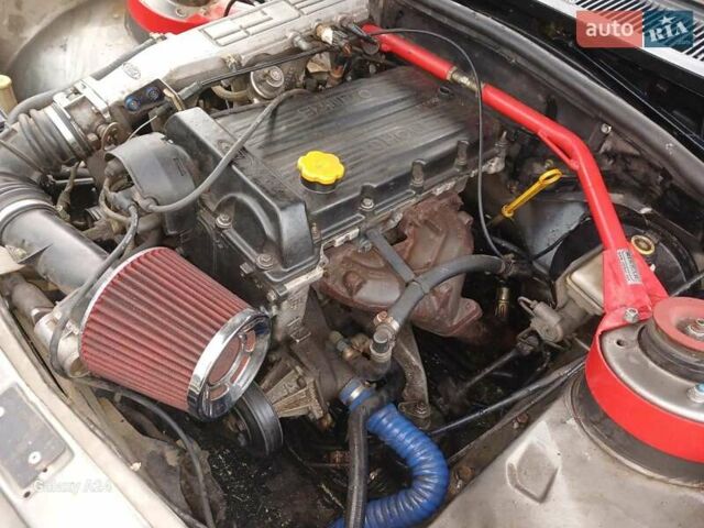 Білий Форд Сієрра, об'ємом двигуна 2 л та пробігом 200 тис. км за 1300 $, фото 2 на Automoto.ua