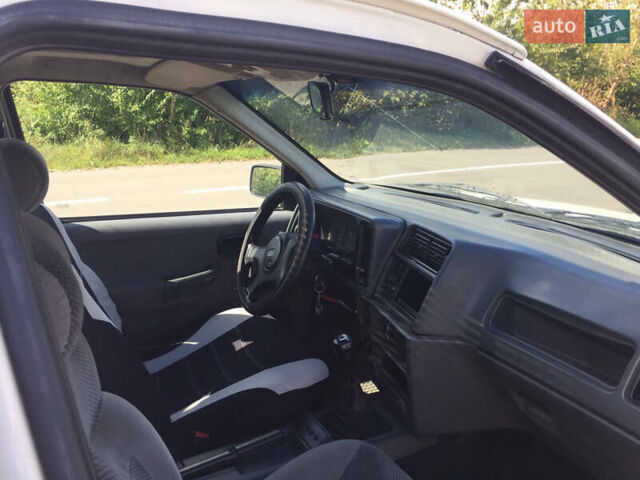 Белый Форд Сиерра, объемом двигателя 1.8 л и пробегом 82 тыс. км за 2400 $, фото 3 на Automoto.ua