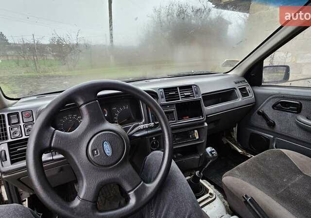 Білий Форд Сієрра, об'ємом двигуна 1.8 л та пробігом 68 тис. км за 1100 $, фото 9 на Automoto.ua