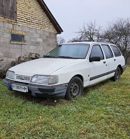Білий Форд Сієрра, об'ємом двигуна 1.8 л та пробігом 68 тис. км за 1100 $, фото 1 на Automoto.ua