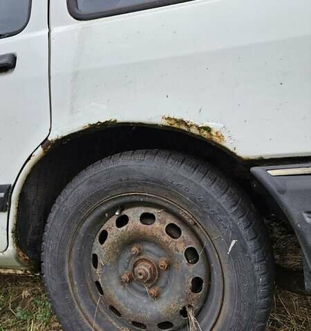 Білий Форд Сієрра, об'ємом двигуна 1.8 л та пробігом 68 тис. км за 1100 $, фото 6 на Automoto.ua