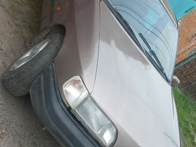 Бежевый Форд Сиерра, объемом двигателя 0 л и пробегом 250 тыс. км за 400 $, фото 2 на Automoto.ua