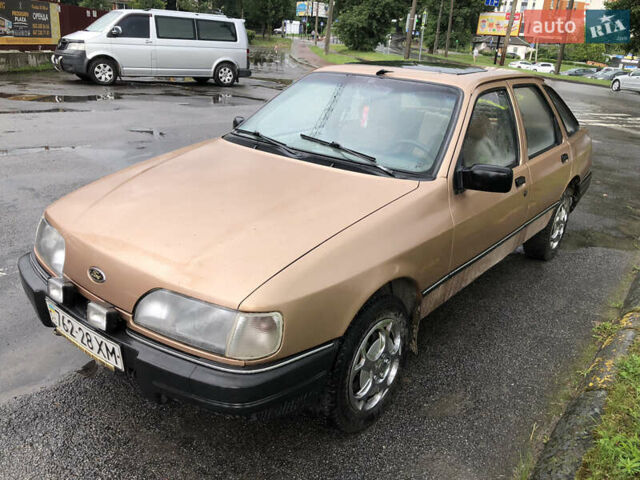 Бежевый Форд Сиерра, объемом двигателя 2 л и пробегом 100 тыс. км за 1000 $, фото 2 на Automoto.ua