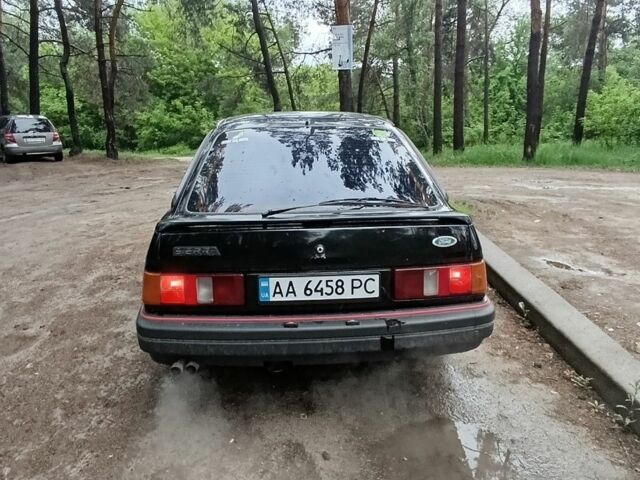 Черный Форд Сиерра, объемом двигателя 1.8 л и пробегом 300 тыс. км за 1301 $, фото 2 на Automoto.ua