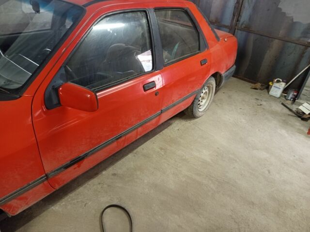 Черный Форд Сиерра, объемом двигателя 1.8 л и пробегом 90 тыс. км за 381 $, фото 2 на Automoto.ua