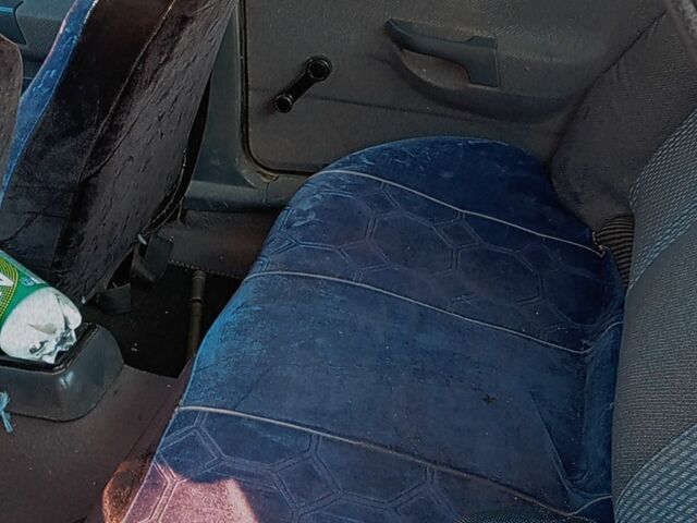 Чорний Форд Сієрра, об'ємом двигуна 2 л та пробігом 100 тис. км за 1038 $, фото 3 на Automoto.ua