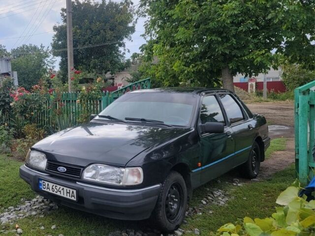 Черный Форд Сиерра, объемом двигателя 1.7 л и пробегом 350 тыс. км за 1400 $, фото 1 на Automoto.ua