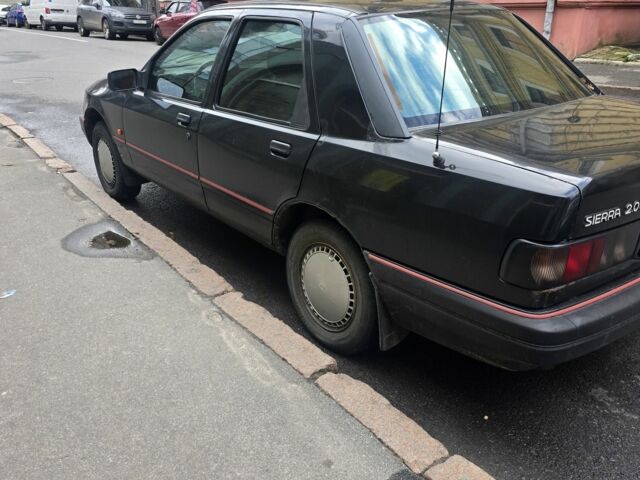 Чорний Форд Сієрра, об'ємом двигуна 0 л та пробігом 250 тис. км за 1050 $, фото 2 на Automoto.ua