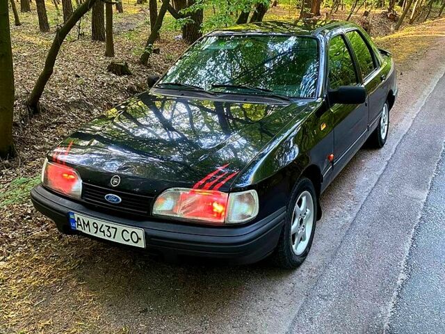 Черный Форд Сиерра, объемом двигателя 2 л и пробегом 0 тыс. км за 1200 $, фото 1 на Automoto.ua