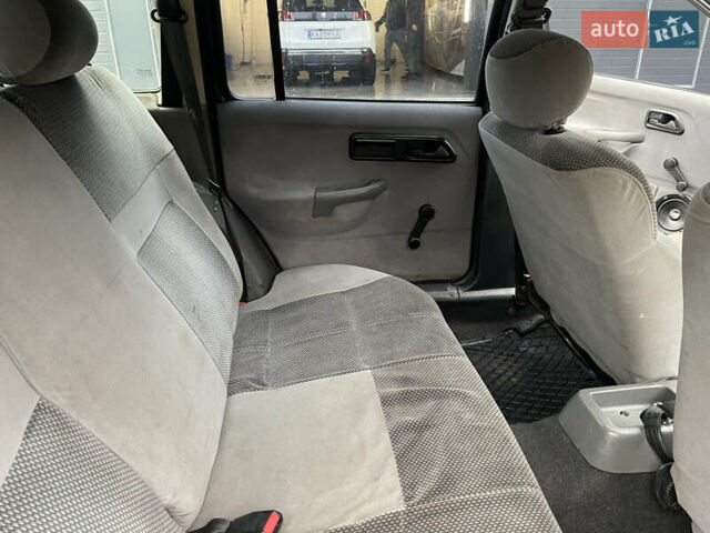 Черный Форд Сиерра, объемом двигателя 2 л и пробегом 240 тыс. км за 1200 $, фото 5 на Automoto.ua