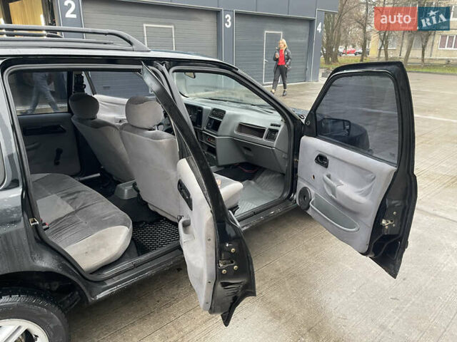 Черный Форд Сиерра, объемом двигателя 2 л и пробегом 240 тыс. км за 1200 $, фото 6 на Automoto.ua