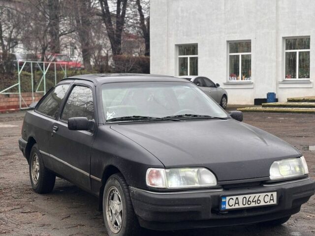 Черный Форд Сиерра, объемом двигателя 1.6 л и пробегом 158 тыс. км за 1250 $, фото 2 на Automoto.ua