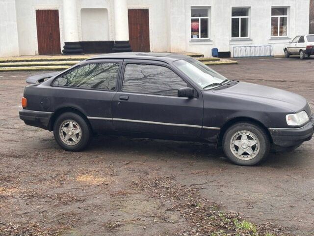 Черный Форд Сиерра, объемом двигателя 1.6 л и пробегом 158 тыс. км за 1250 $, фото 3 на Automoto.ua