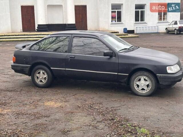 Черный Форд Сиерра, объемом двигателя 1.6 л и пробегом 158 тыс. км за 1250 $, фото 3 на Automoto.ua