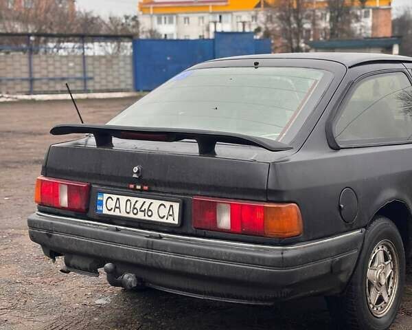 Черный Форд Сиерра, объемом двигателя 1.6 л и пробегом 158 тыс. км за 1250 $, фото 4 на Automoto.ua
