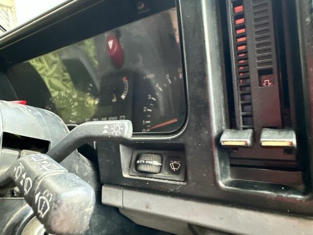 Черный Форд Сиерра, объемом двигателя 2 л и пробегом 285 тыс. км за 900 $, фото 9 на Automoto.ua