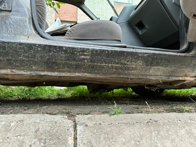 Черный Форд Сиерра, объемом двигателя 2 л и пробегом 285 тыс. км за 900 $, фото 13 на Automoto.ua