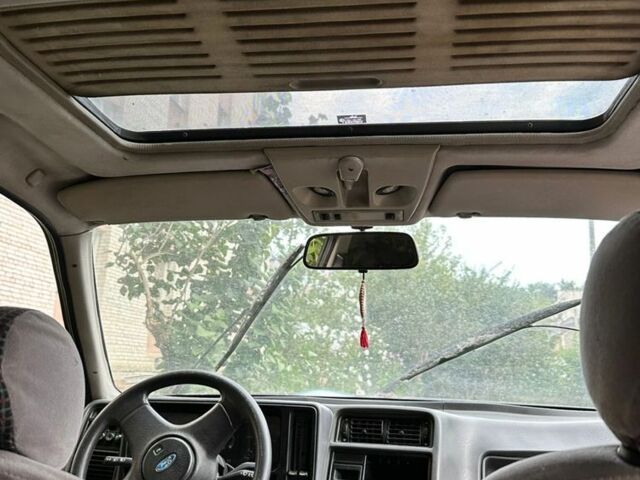 Черный Форд Сиерра, объемом двигателя 2 л и пробегом 285 тыс. км за 900 $, фото 17 на Automoto.ua