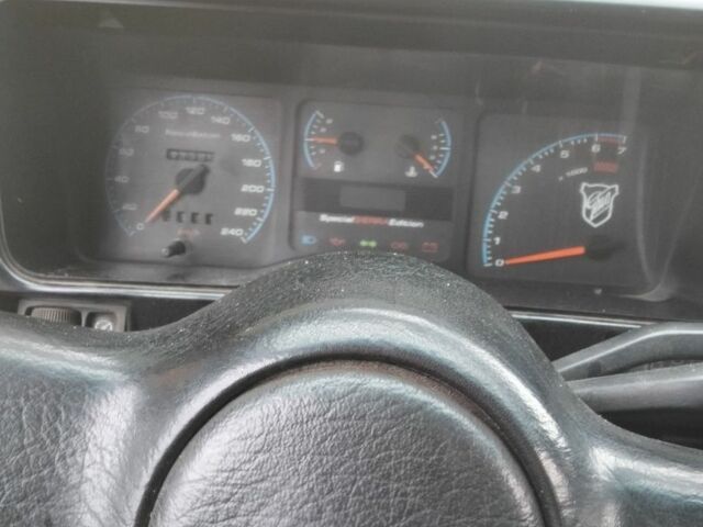 Коричневый Форд Сиерра, объемом двигателя 2 л и пробегом 60 тыс. км за 800 $, фото 10 на Automoto.ua