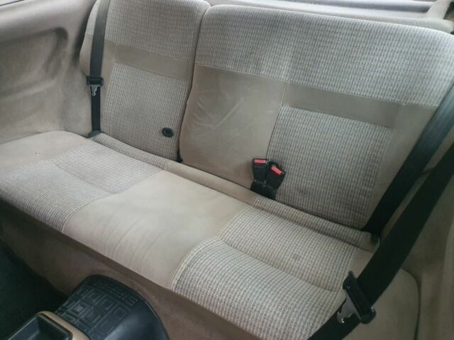 Коричневый Форд Сиерра, объемом двигателя 1.8 л и пробегом 140 тыс. км за 2000 $, фото 6 на Automoto.ua