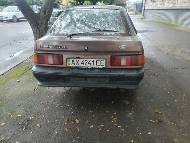 Коричневый Форд Сиерра, объемом двигателя 1.8 л и пробегом 140 тыс. км за 2000 $, фото 4 на Automoto.ua
